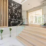 Luxury 6 Bedrooms Villa With Spacious Indoor