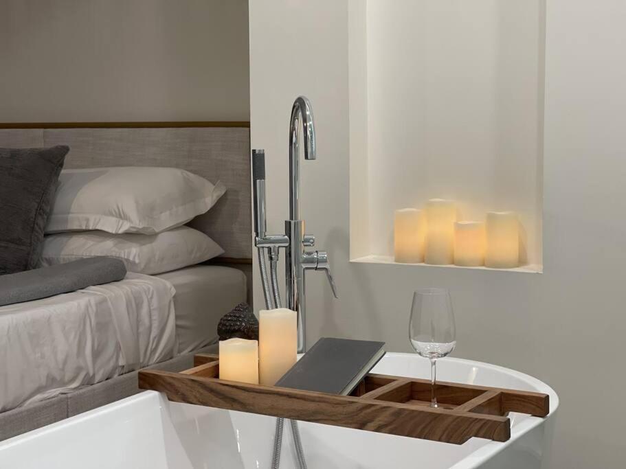 Apartment Chic 2 Bedroom With Parking