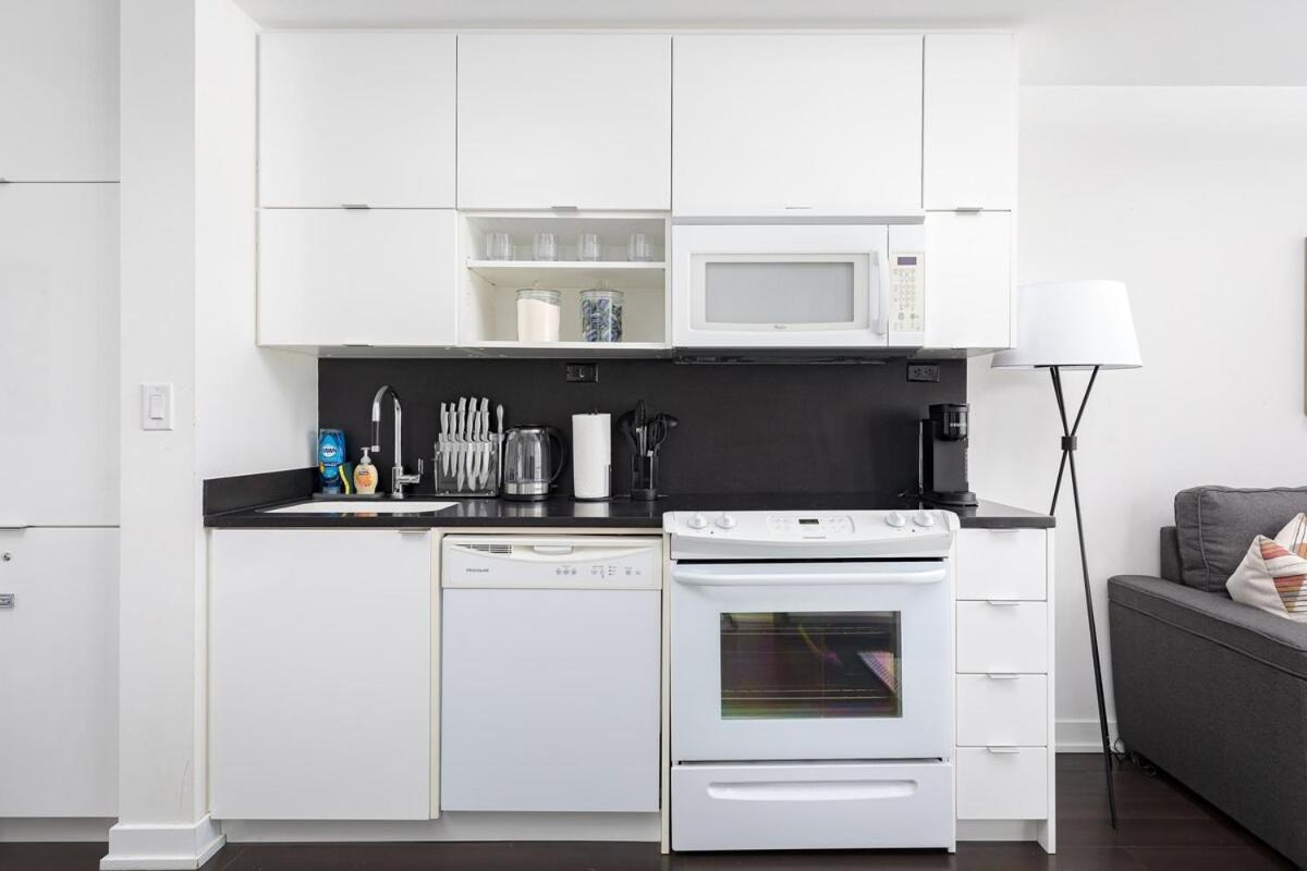 Apartment City Place Gem By Cn Tower *