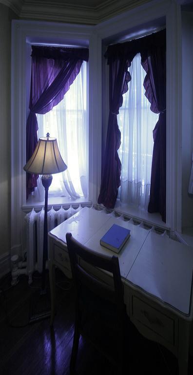 Bonnevue Manor 2*