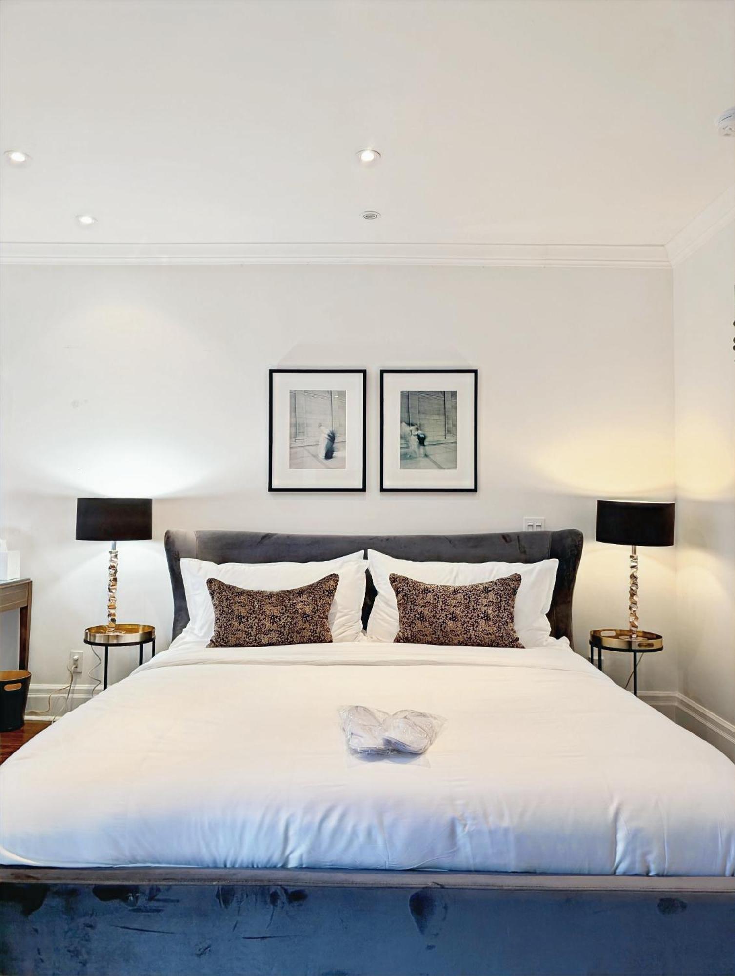 Bed & Breakfast Hazelton Heritage Toronto