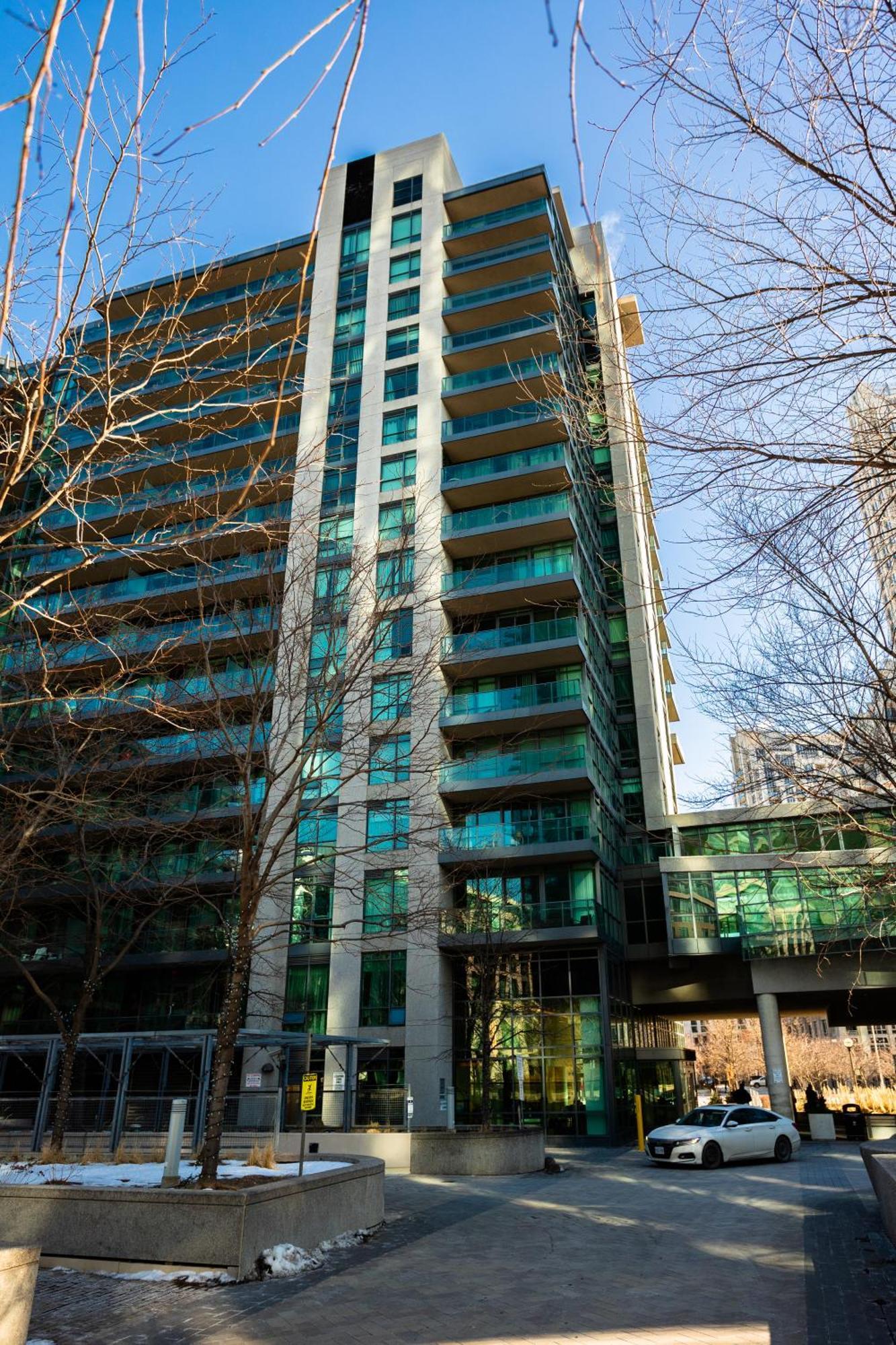 Downtown-cozy Modern 1br - Near Lake, Parks & Transit *