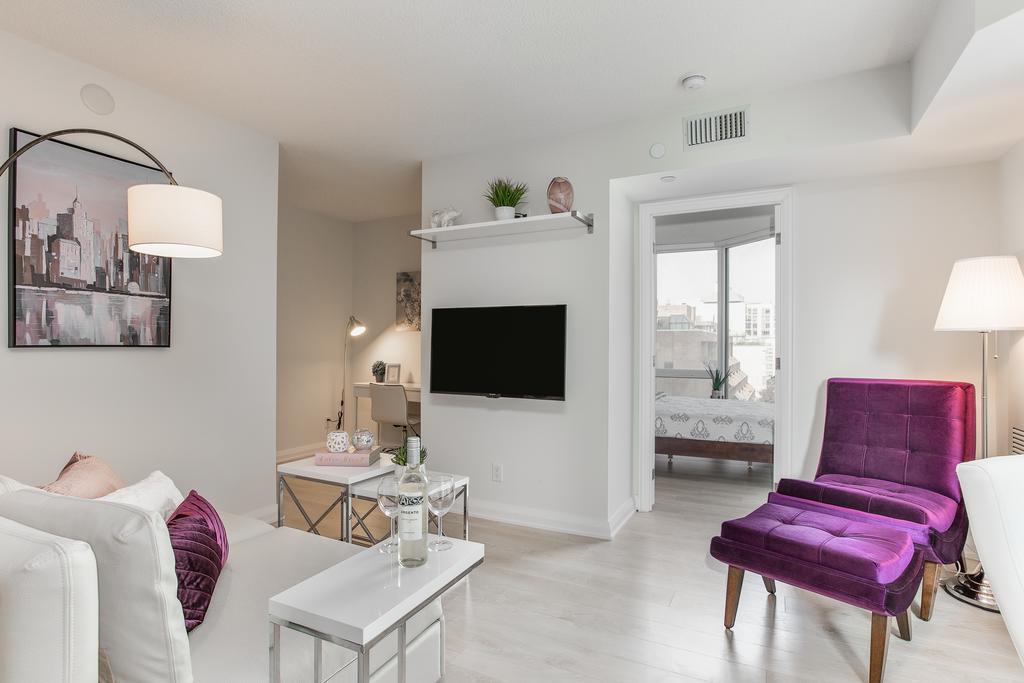 Enchantment In Yorkville *
