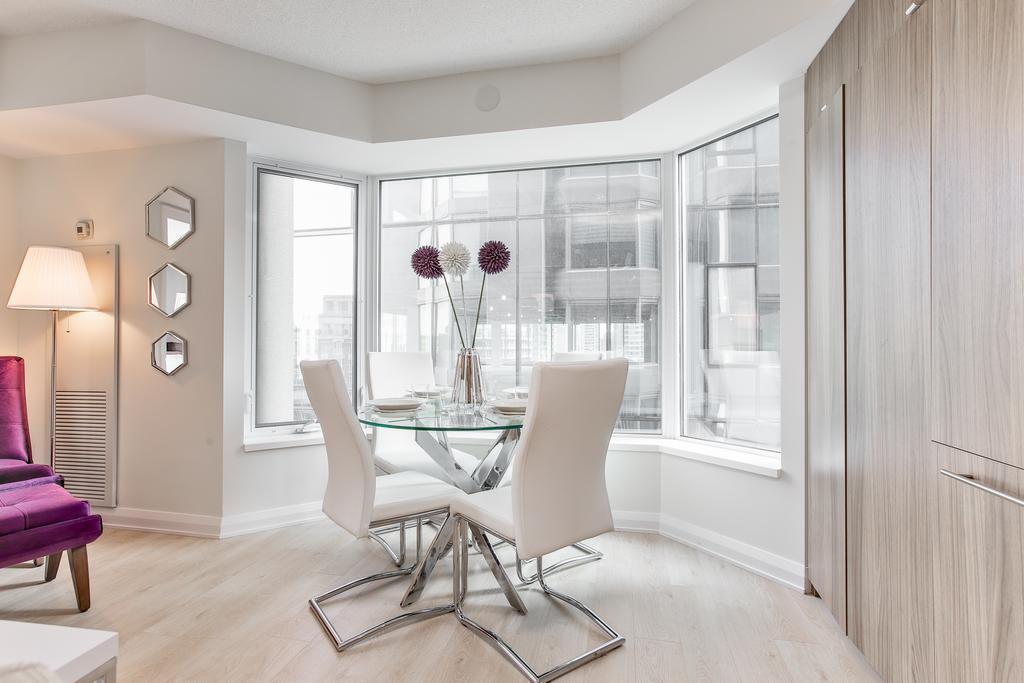 Apartment Enchantment In Yorkville Toronto
