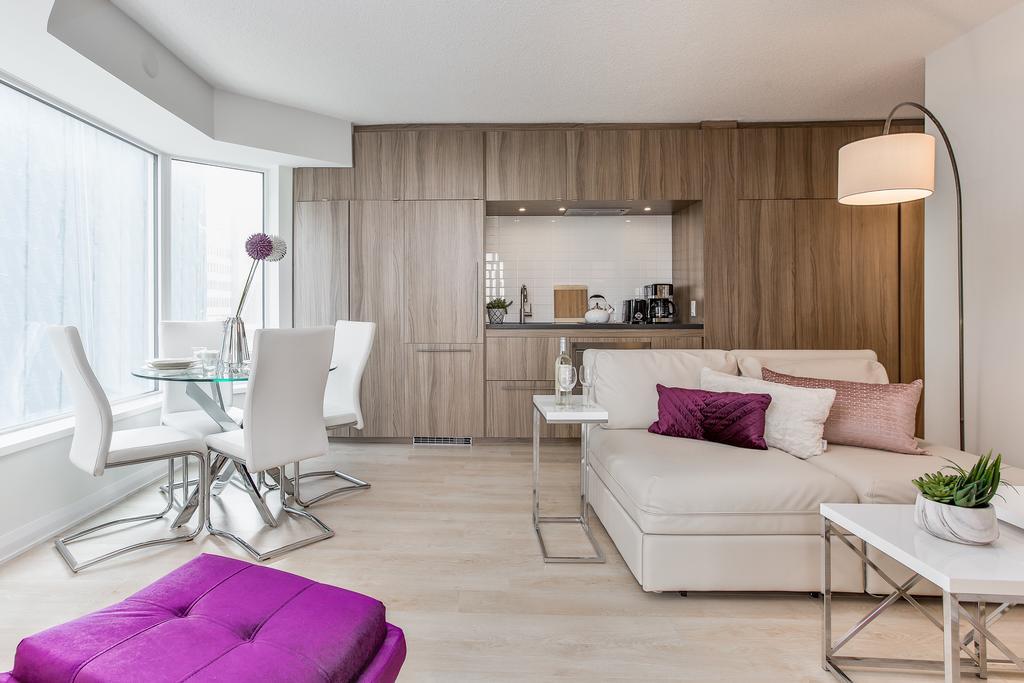 Apartment Enchantment In Yorkville Toronto