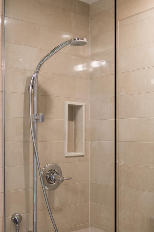 Gorgeous 2-bedroom In The Heart Of Downtown