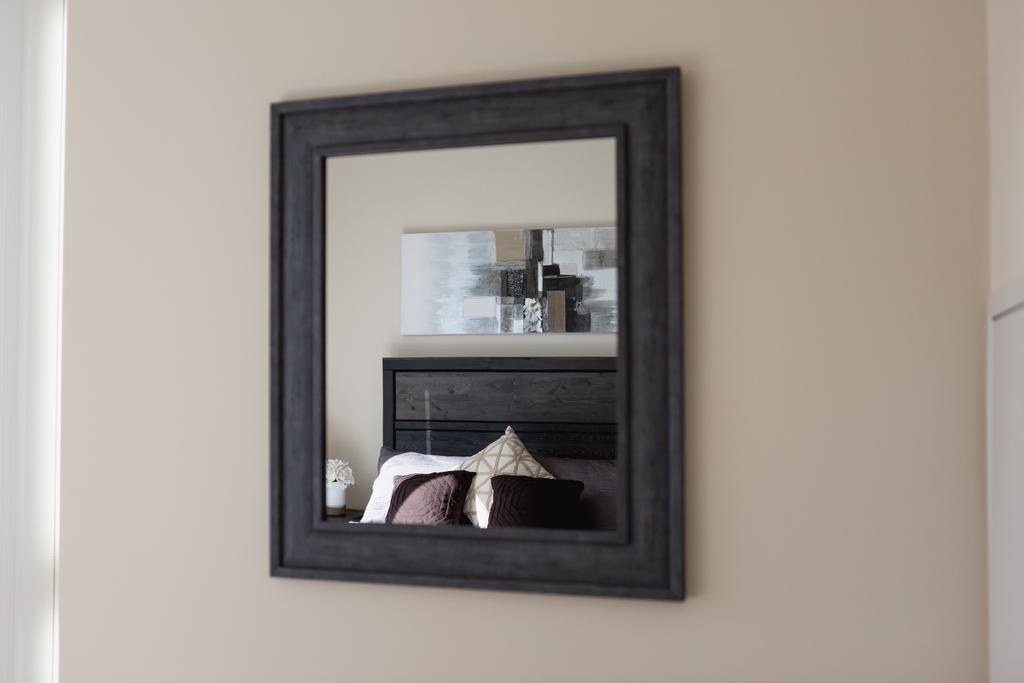 Gorgeous 2-bedroom In The Heart Of Downtown Apartment