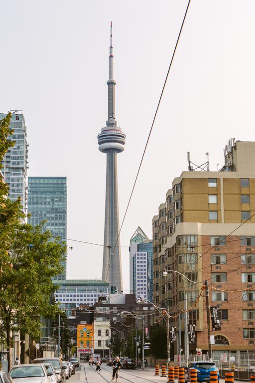 Gorgeous 2-bedroom In The Heart Of Downtown Toronto
