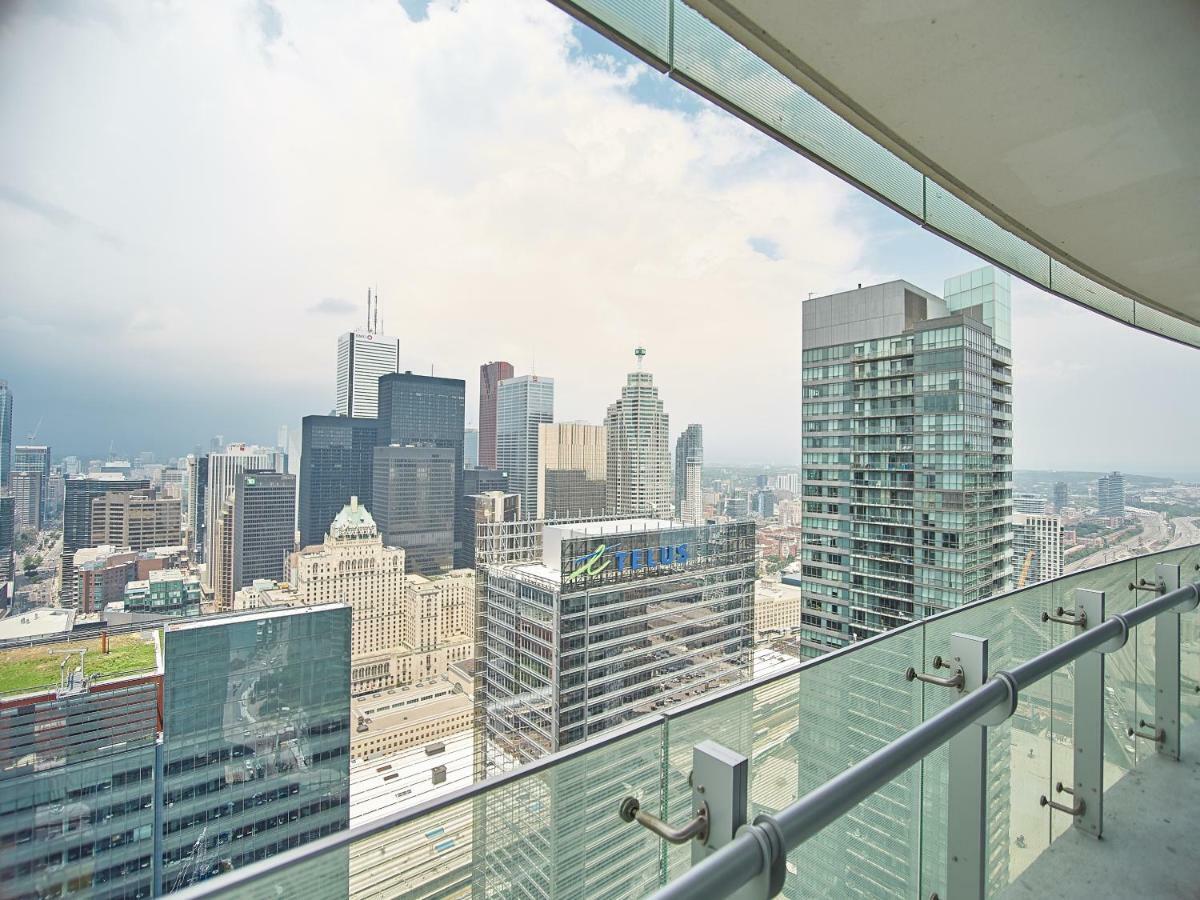 Ice Suites Apartment