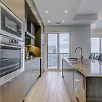 Loft - Entertainment & Financial District