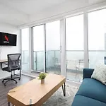 Spacious Studio W/ View! Steps From Eatons & Tmu!