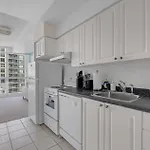 Breathtaking Lakeview Condo Free Parking