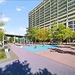Cn Tower Luxe Suites - Prime Downtown Location