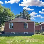 Family Friendly Haven Near Bluffs