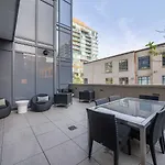 Prime Downtown Condo - St Lawrence Parking