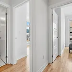Stunning 2Br Toronto Retreat, Patio & Parking
