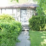 Richview Gardens Suite, 3-Bdr
