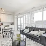 Toronto Condo With Lake Views