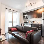Apartment Near Rogers Centre