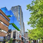 Classic & Trendy Yorkville Condo