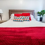 Micasa Suites - Stylish Condo In The Heart Of Downtown