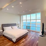 Luxury Penthouse In Downtown Toronto