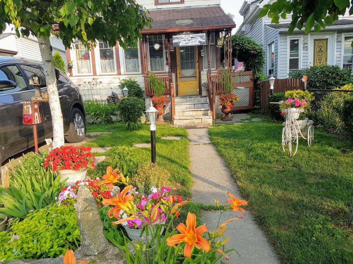 The Owl House Bed & Breakfast Toronto