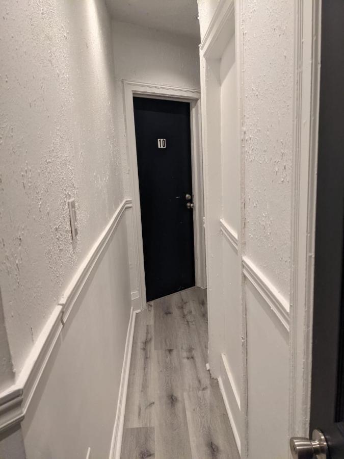 Furnished Living Guest house Toronto