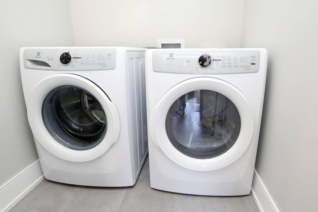 1-bedroom Downtown Toronto