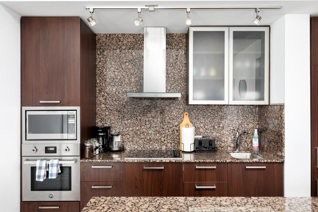 Downtown Mins From Scotiabank Arena, Tiff, Cn Tower, Union, Mtcc Apartment