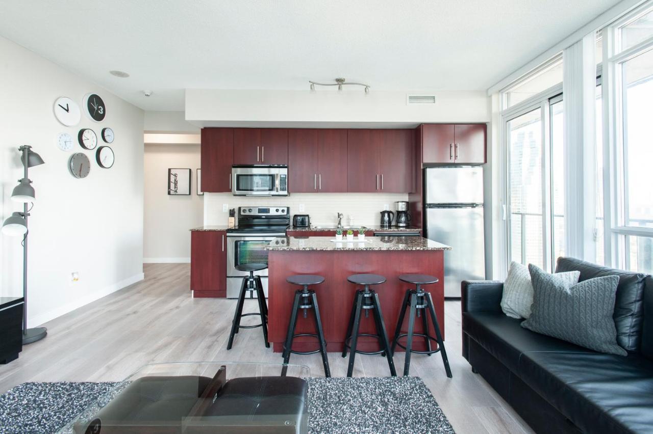 Downtown Two Bedroom With Amazing View, Free Parking