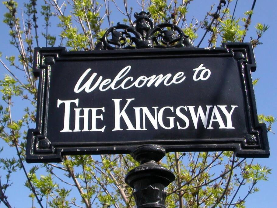Guest house 2-bdrm Lovely - Sunnylea Prime -the Kingsway *