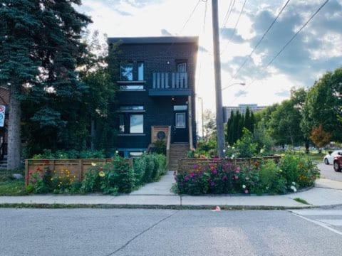 Lovely Ii Space Share A East York Canada Apartment Toronto