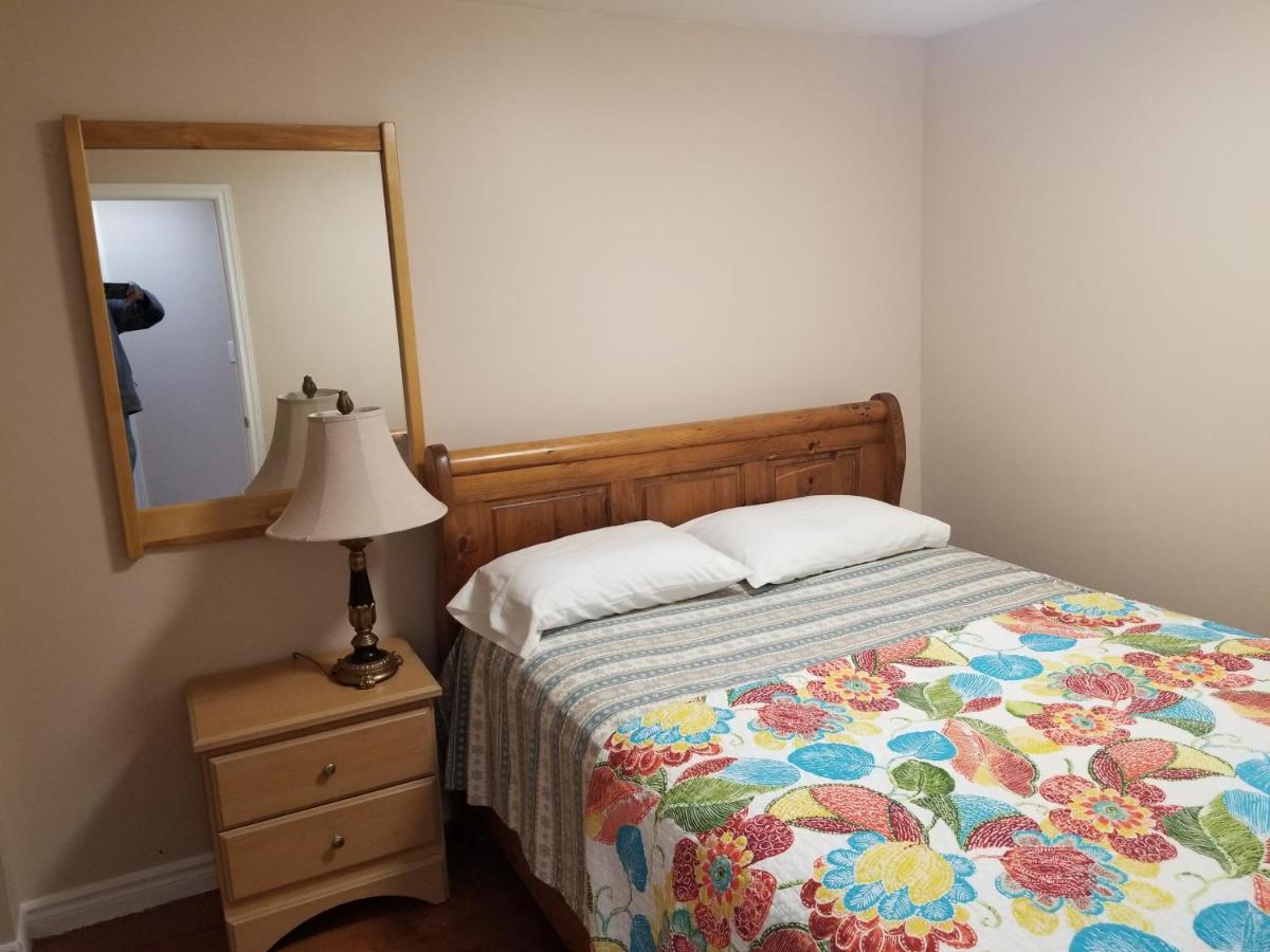Xs Dealz Homestay Toronto