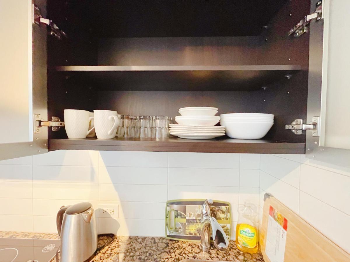 Comfort Opulence Suites Downtown 42th Floor With Lakeview Toronto