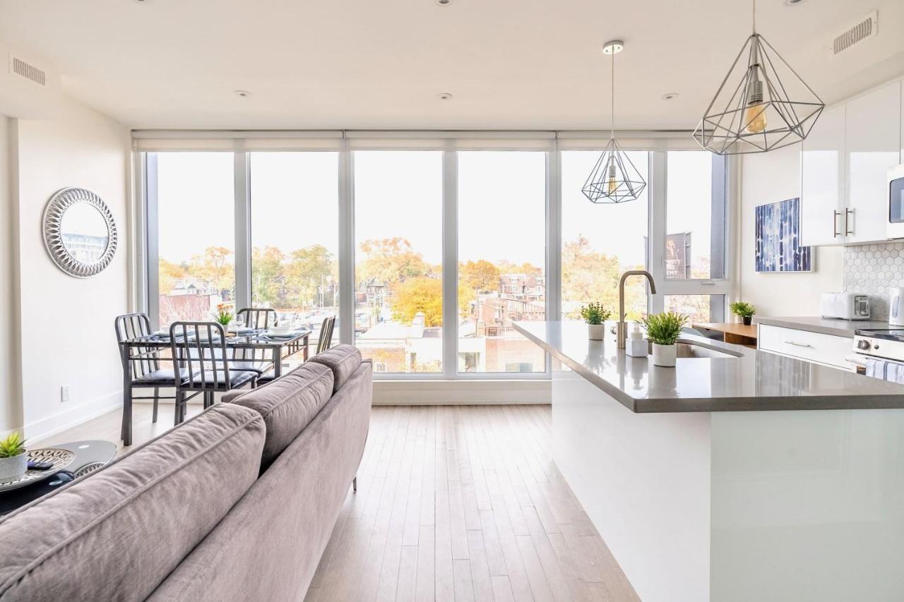 Apartment Modern 3br - Steps From High Park!
