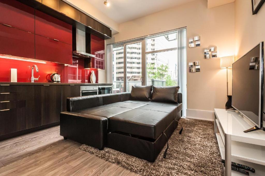 Skyline - Walk To Mtcc, Acc, Rogers Centre & Entertainment District Aparthotel