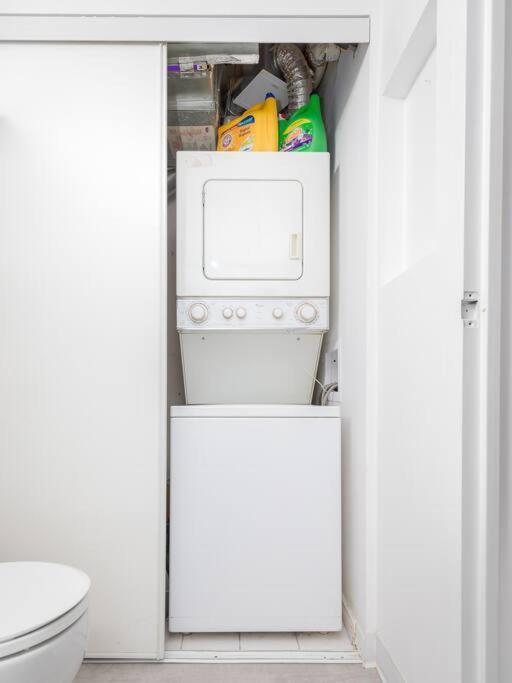 Charming 1bd Townhouse Near