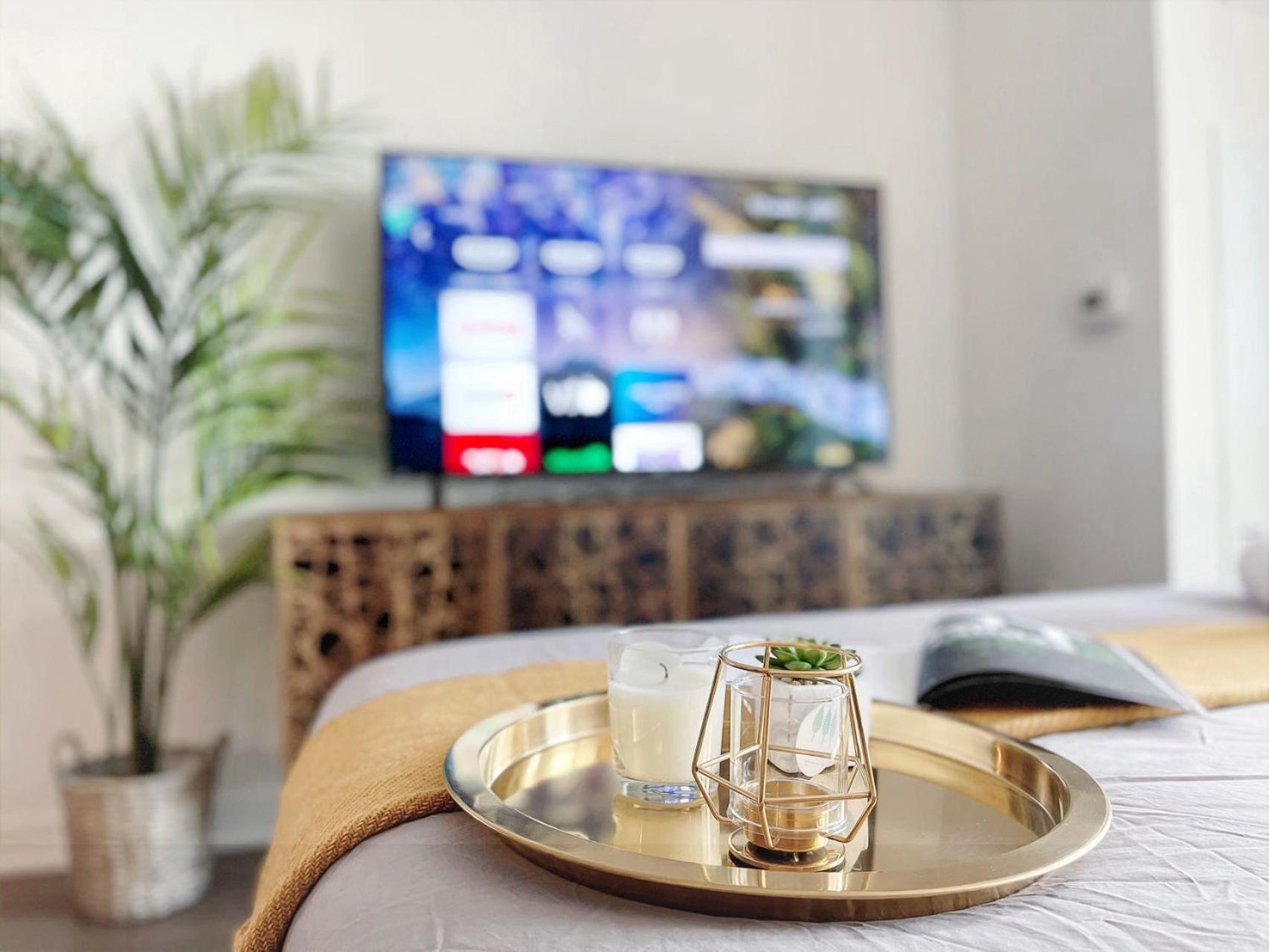 King In Downtown Near Cn Tower Rogers Centre B Apartment *