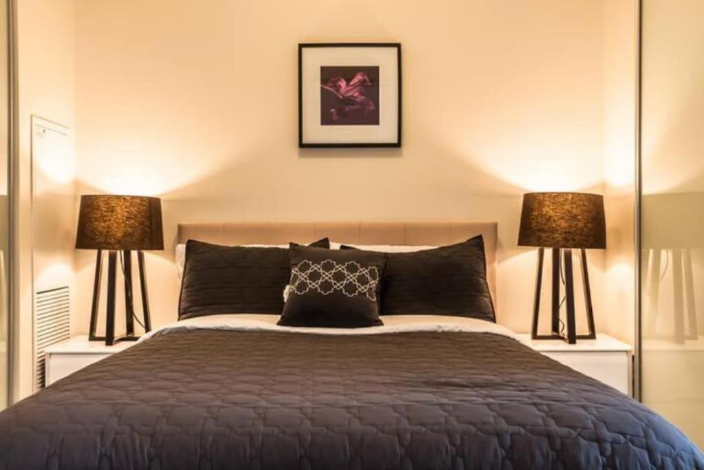 Aparthotel Skyline - Walk To Mtcc, Acc, Rogers Centre & Entertainment District 3*