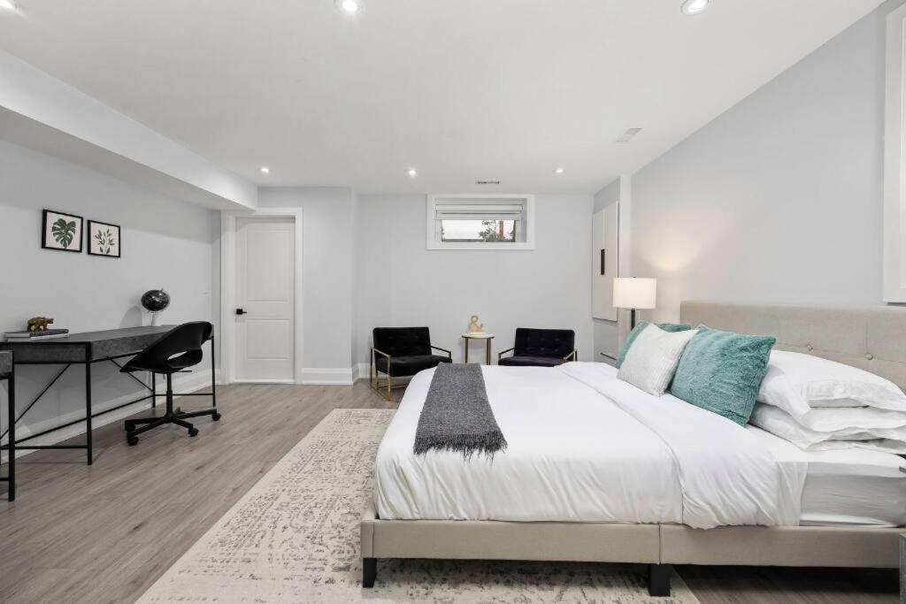 Apartment Retreat Private Pool & Cozy Master Bedroom *