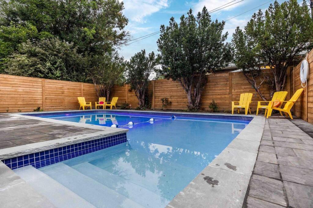 Retreat Private Pool & Cozy Master Bedroom *