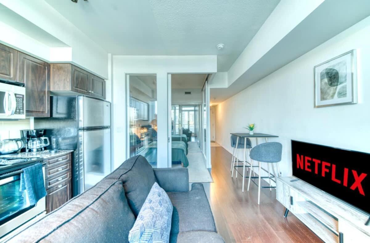 Convenient 1br Walk To Cn Tower Or * Toronto