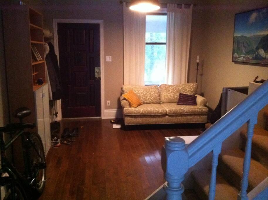 Villa Lovely In Leslieville *