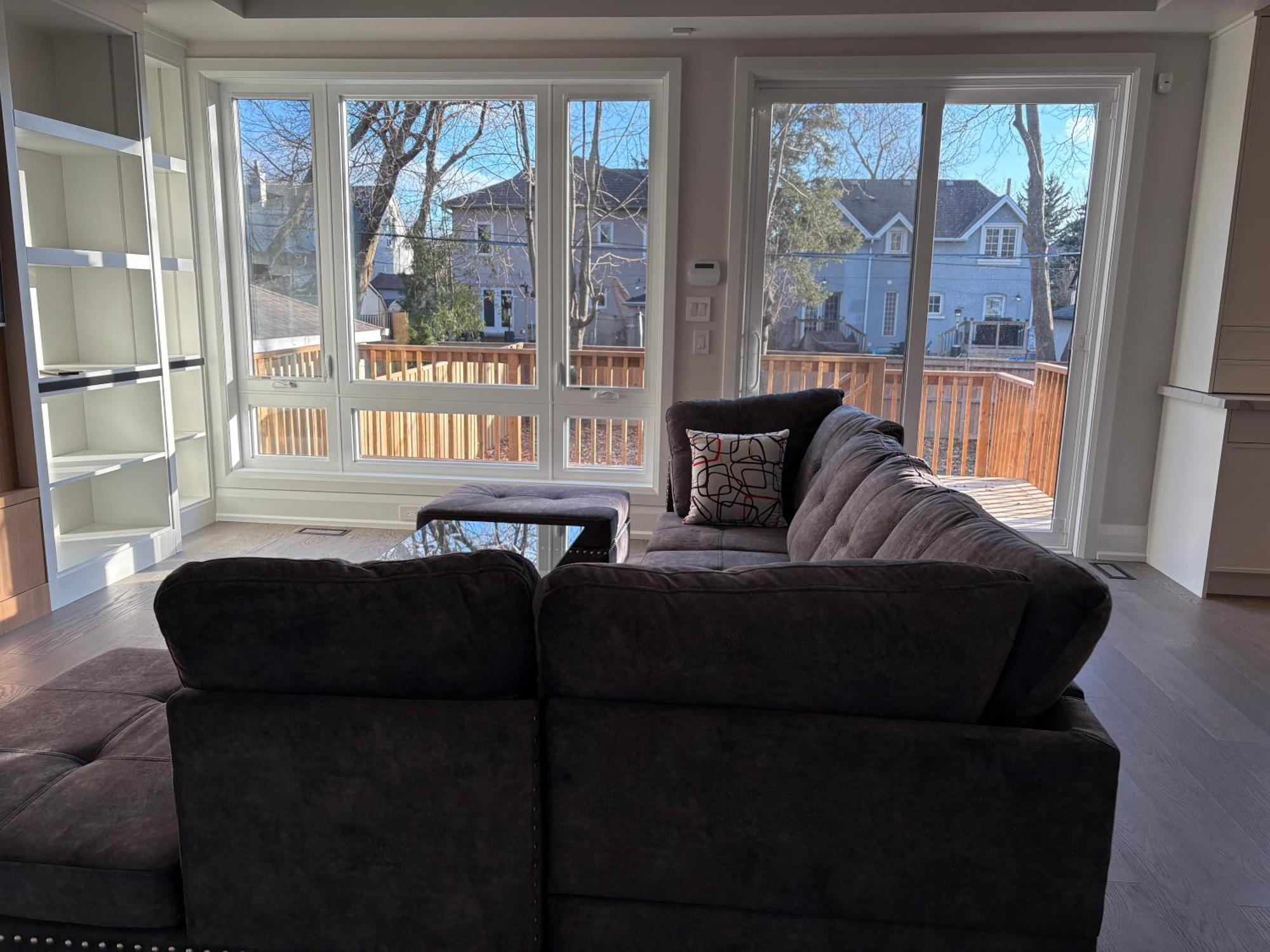 Luxurious New Lawrence Manor 6-bedroom Holiday home Toronto