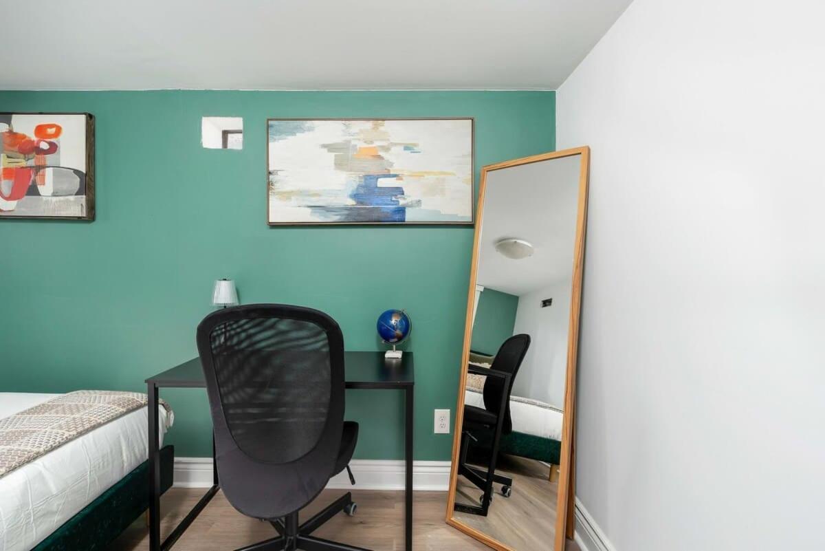 Holiday home Private 2 Storey With 3br-2ba By Queen West *