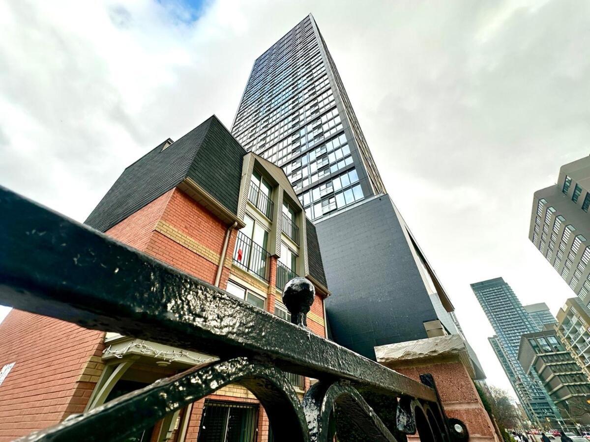 Super Skyline View In The Heart Of