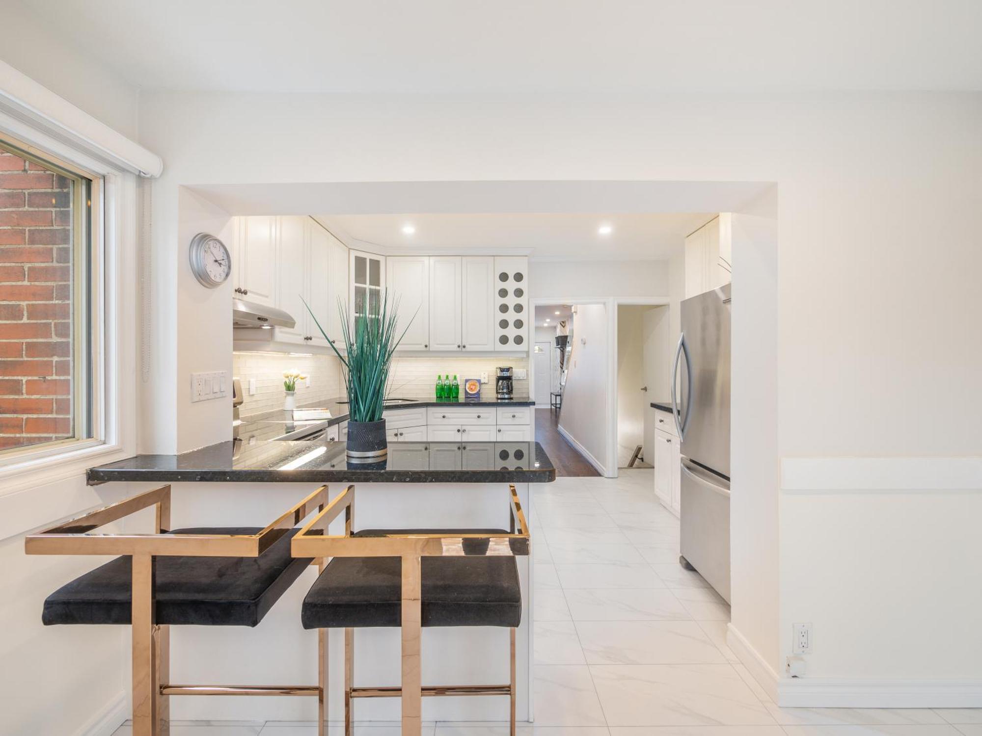 Designer 3br & 2wr Townhouse Toronto