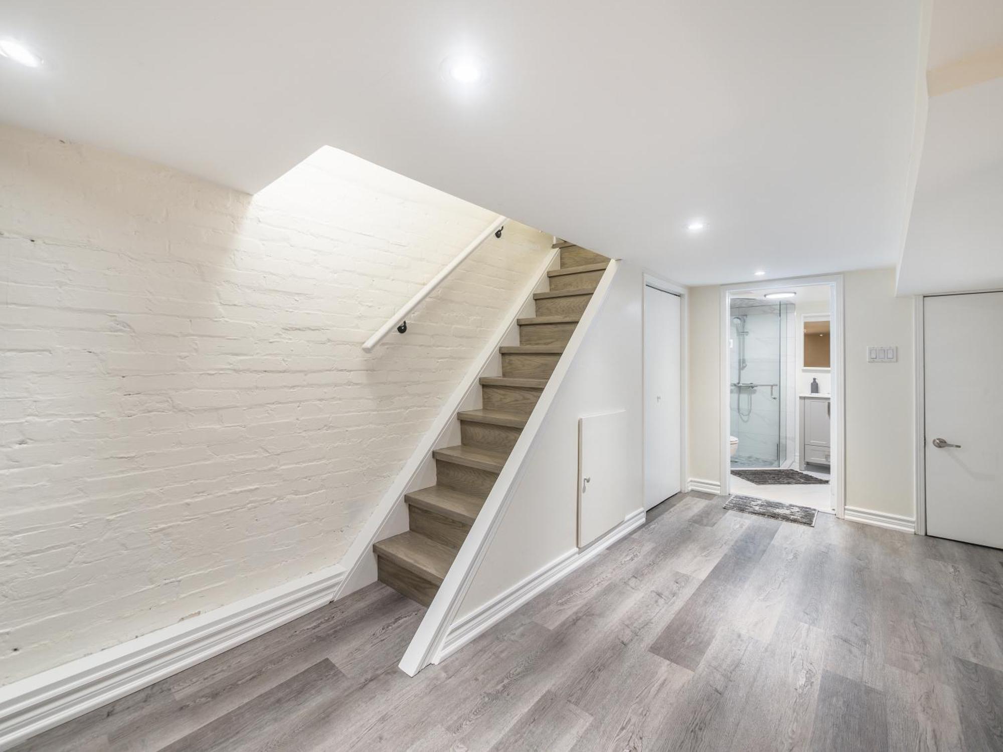Designer 3br & 2wr Townhouse