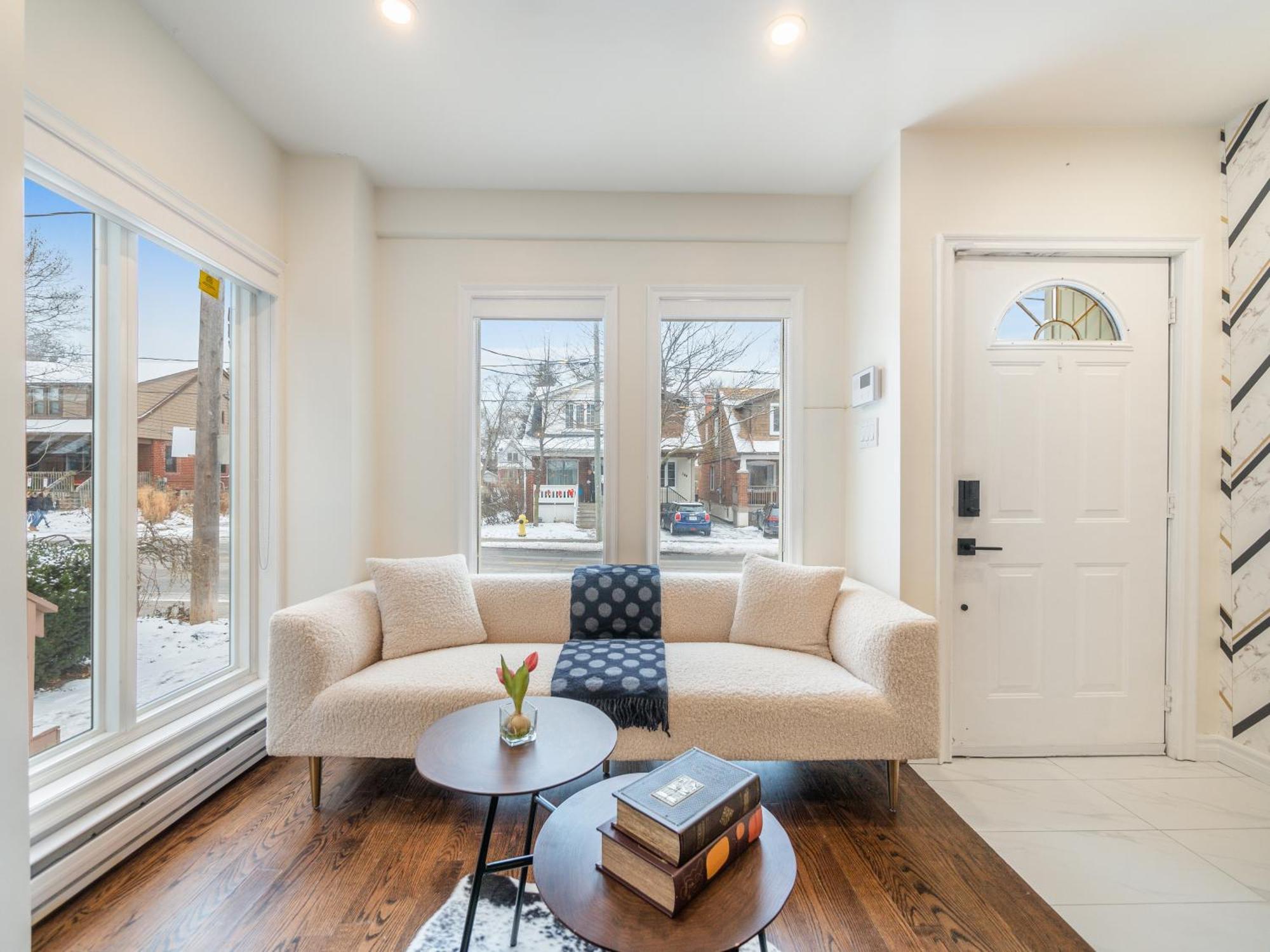 Apartment Designer 3br & 2wr Townhouse *